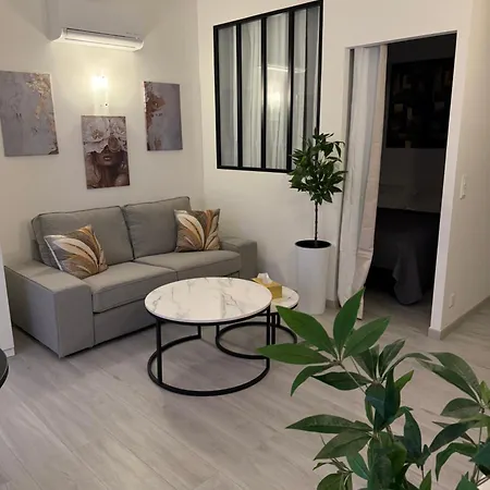 Apartment Tres Grand Neuf 50 M Du Port Lovely Charrons 3