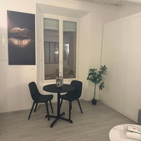 Apartment Tres Grand Neuf 50 M Du Port Lovely Charrons 3