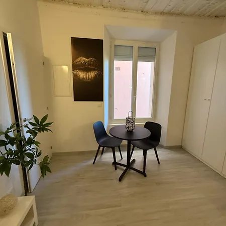 Apartment Tres Grand Neuf 50 M Du Port Lovely Charrons 3