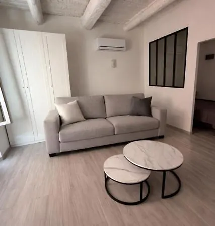 Apartment Tres Grand Neuf 50 M Du Port Lovely Charrons 3 Saint-Tropez