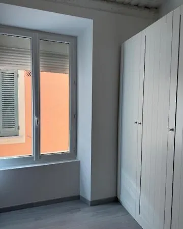 Apartment Tres Grand Neuf 50 M Du Port Lovely Charrons 3 Saint-Tropez